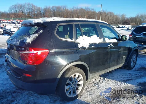 2014 BMW X3 xDrive28I z USA, uszkodzony, nr VIN 5UXWX9C58E0D11654